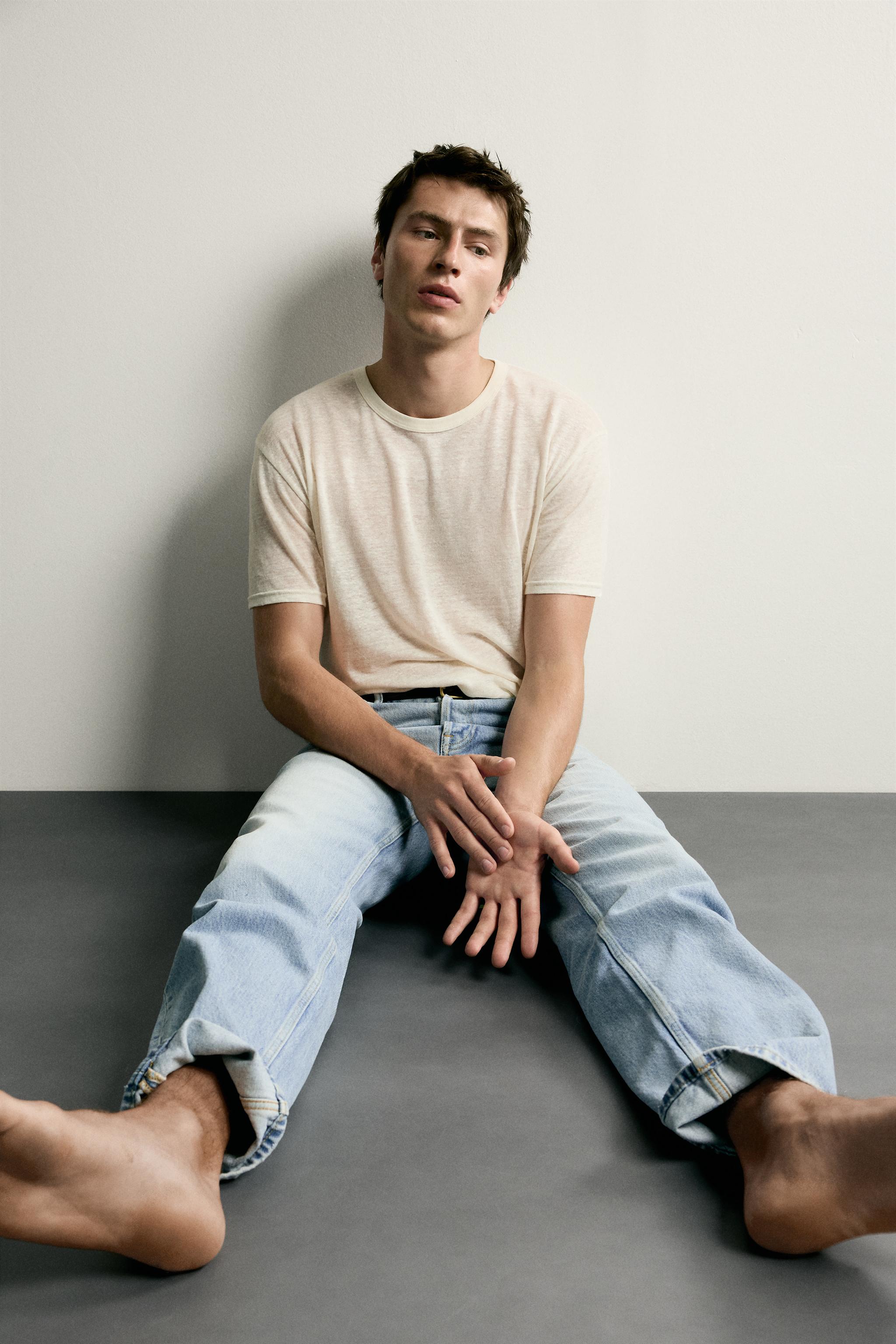 STRAIGHT FIT JEANS